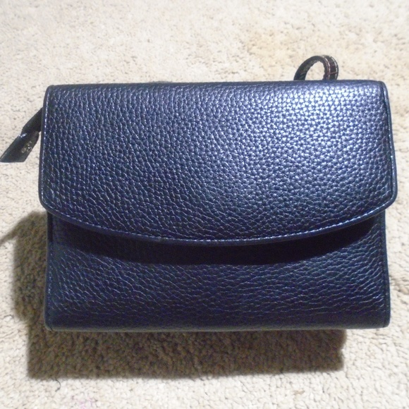 BRIGHTON Leather Croc Embossed Crossbody Bag*FIRM PRICE - Picture 6 of 13